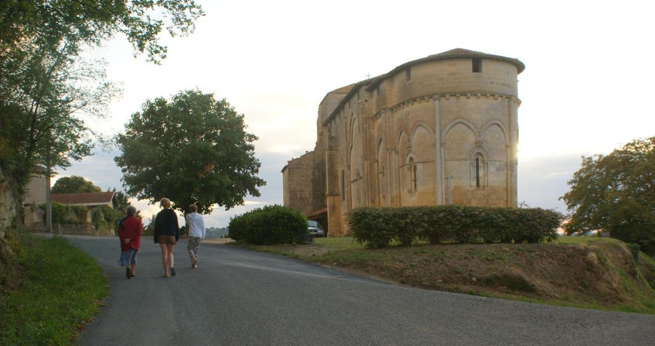 Romantic Gite Nr St Emilion With Private Pool And Views To Die For Pujols  Екстер'єр фото