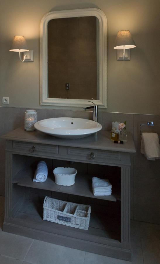 Romantic Gite Nr St Emilion With Private Pool And Views To Die For Pujols  Екстер'єр фото