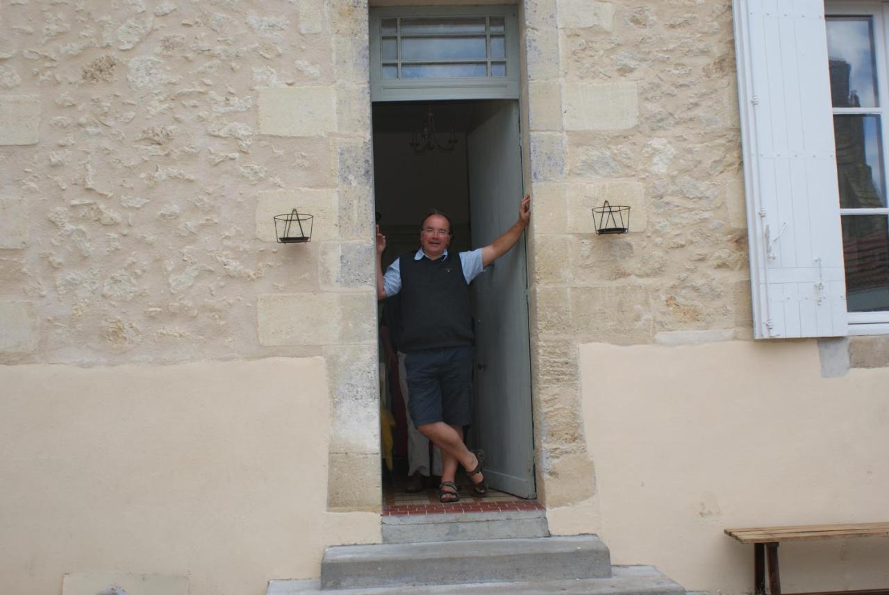 Romantic Gite Nr St Emilion With Private Pool And Views To Die For Pujols  Екстер'єр фото