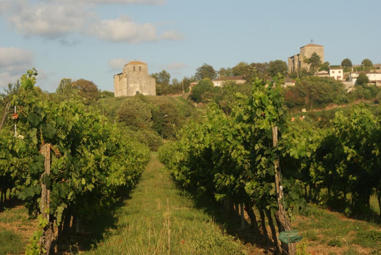 Romantic Gite Nr St Emilion With Private Pool And Views To Die For Pujols  Екстер'єр фото